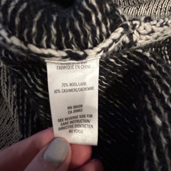 Theory Wool Sweater NWOT - Picture 3 of 3